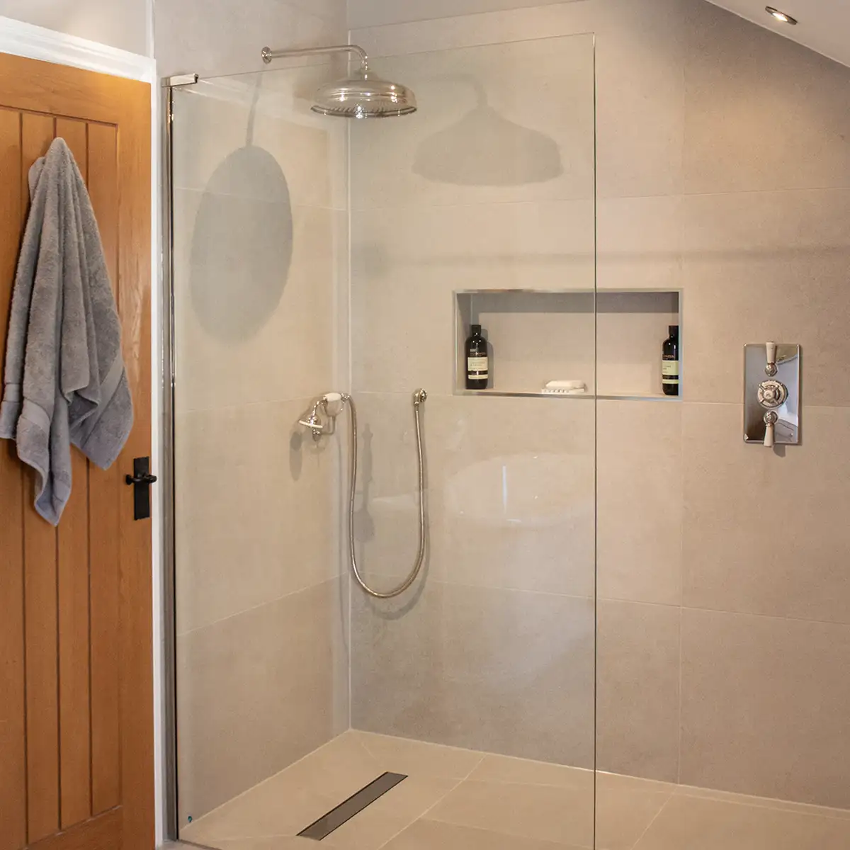 En-suites & Shower rooms at Devon Bathrooms